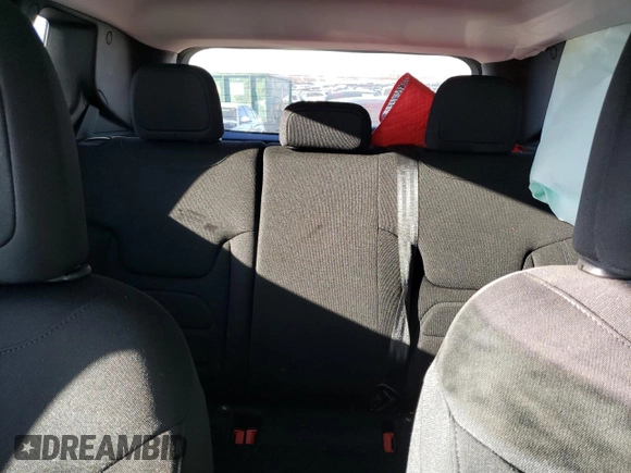 2020 Jeep Renegade Latitude with VIN ZACNJABB2LPL33819, listed as a Copart auction lot 80335293 with Not Provided miles and Salvage Title. Bid and sale history available at DreamBid. Image 10.
