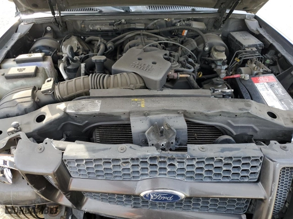 2005 Ford Explorer Sport Trac XLS with VIN 1FMZU67K35UA00382, listed as a Copart auction lot 46423355 with 84,622 mi miles and Salvage Title. Bid and sale history available at carsss.com. Image 13.