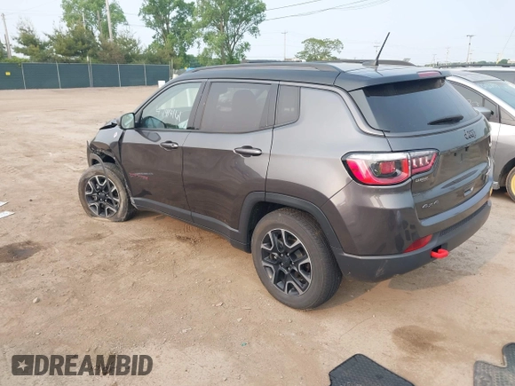 2019 Jeep Compass Trailhawk z VIN 3C4NJDDB9KT686048, wystawiony jako IAAI lot #42414161 z przebiegiem 92 683 mil mil oraz . Historia ofert i sprzedaży dostępna na DreamBid. Obrazek 3.
