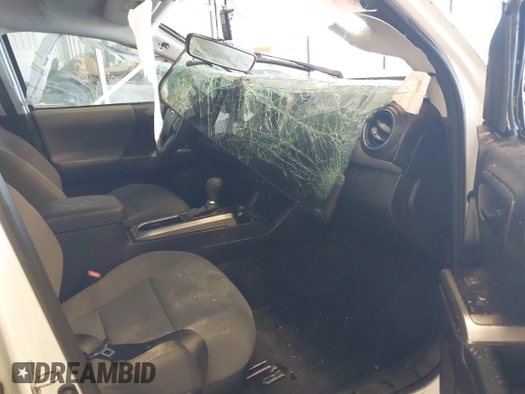 2020 Toyota Tacoma SR5 with VIN 3TMAZ5CN5LM124703, listed as a IAAI auction lot 41017478 with 47,627 mi miles and . Bid and sale history available at DreamBid. Image 5.