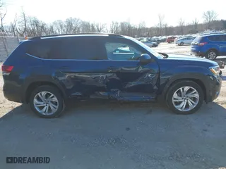 2021 Volkswagen Atlas 3.6L V6 SE w/Technology with VIN 1V2KR2CA6MC564513, listed as a IAAI auction lot 41582367 with 39,337 mi miles. Bid and sale history available at carsss.com. Image 13.