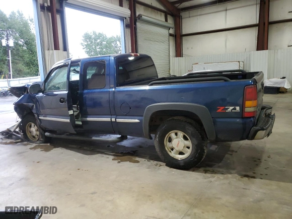 2000 GMC New Sierra 1500 SLE with VIN 1GTEK19T7YE407721, listed as a Copart auction lot 78507154 with 0 mi miles and Salvage Title. Bid and sale history available at carsss.com. Image 2.