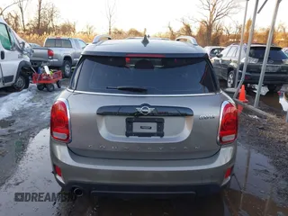 2019 MINI Countryman Cooper with VIN WMZYS7C58K3F47079, listed as a IAAI auction lot 41394707 with 48,917 mi miles. Bid and sale history available at carsss.com. Image 16.