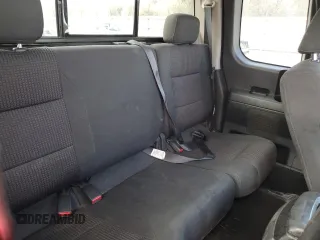 2008 Nissan Titan XE z VIN 1N6BA06A08N320811, wystawiony jako Copart lot #45508044 z przebiegiem 136 112 mil mil oraz Szkoda całkowita • Salvage title. Historia ofert i sprzedaży dostępna na DreamBid. Obrazek 10.