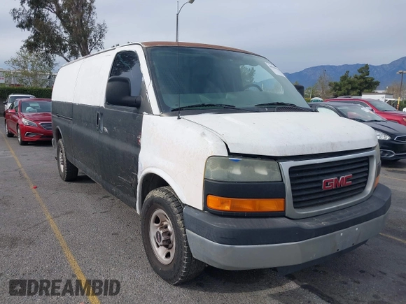 2006 GMC Savana Cargo Van Y3H Paratransit with VIN 1GTHG39U061213703, listed as a IAAI auction lot 40958038 with 233,889 mi miles. Bid and sale history available at carsss.com. Image 6.