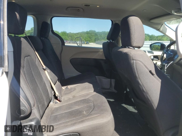 2017 Chrysler Pacifica Touring with VIN 2C4RC1DG9HR722869, listed as a Copart auction lot 58184695 with 221,698 mi miles and Salvage title. Bid and sale history available at DreamBid. Image 11.