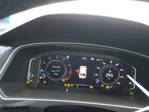 2024 Volkswagen Tiguan SEL R-Line with VIN 3VV4B7AX9RM160230, listed as a Copart auction lot 41581845 with 295 mi miles and Salvage Title. Bid and sale history available at carsss.com. Image 9.