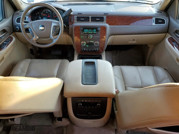 2009 Chevrolet Suburban LT w/2LT with VIN 1GNFC26J09R147755, listed as a Copart auction lot 72418304 with 239,660 mi miles and Salvage Title. Bid and sale history available at carsss.com. Image 8.