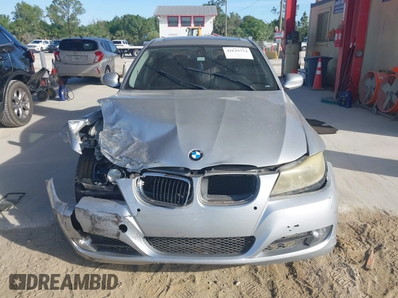 2010 BMW 3 Series 328i with VIN WBAPH7G52ANM47948, listed as a IAAI auction lot 41629774 with 161,027 mi miles and . Bid and sale history available at carsss.com. Image 12.