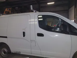 2015 Nissan NV200 S z VIN 3N6CM0KN0FK696271, wystawiony jako IAAI lot #41091873 z przebiegiem 89 652 mil mil oraz . Historia ofert i sprzedaży dostępna na DreamBid. Obrazek 13.
