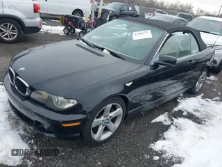 2006 BMW 3 Series 325Ci with VIN WBABW33476PX88778, listed as a IAAI auction lot 41305627 with 137,677 mi miles and . Bid and sale history available at carsss.com. Image 17.