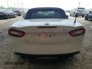 2017 FIAT 124 Spider Elaborazione Abarth z VIN JC1NFAEK3H0101935, wystawiony jako Copart lot #53767824 z przebiegiem 43 613 mil mil oraz Szkody całkowita. Historia ofert i sprzedaży dostępna na DreamBid. Obrazek 6.