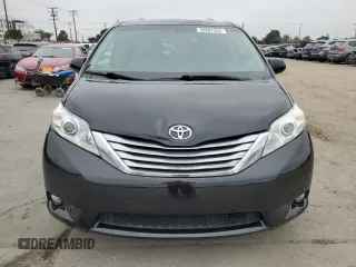 2015 Toyota Sienna XLE с VIN 5TDYK3DC6FS561960, выставлен на аукционе Copart как лот 59607355 с пробегом 110 593 миль миль и Списание • Salvage title. История ставок и продаж доступна на DreamBid. Изображение 5.