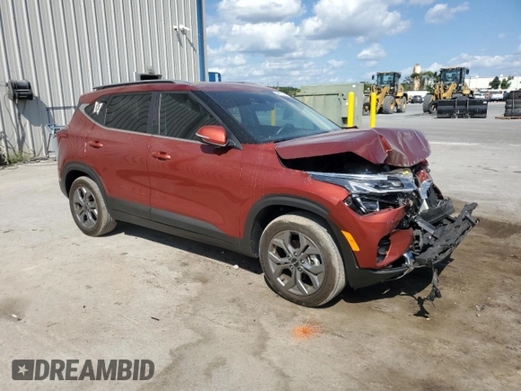 2024 Kia Seltos S z VIN KNDEU2AAXR7536925, wystawiony jako Copart lot #54615355 z przebiegiem 7 558 mil mil oraz Szkoda całkowita • Salvage title. Historia ofert i sprzedaży dostępna na DreamBid. Obrazek 4.