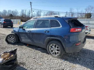 2018 Jeep Cherokee Latitude with VIN 1C4PJLCX6JD607780, listed as a Copart auction lot 47203755 with 135,242 mi miles and Salvage Title. Bid and sale history available at DreamBid. Image 2.