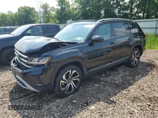 2022 Volkswagen Atlas SEL with VIN 1V2BR2CA1NC560810, listed as a Copart auction lot 63440665 with 54,121 mi miles and Salvage title. Bid and sale history available at DreamBid. Image 1.