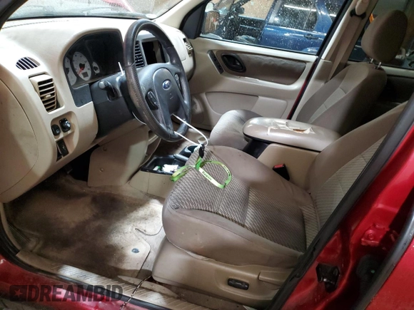 2004 Ford Escape XLT z VIN 1FMYU03164KA62973, wystawiony jako Copart lot #57392315 z przebiegiem 90 229 mil mil oraz Szkoda całkowita • Salvage title. Historia ofert i sprzedaży dostępna na DreamBid. Obrazek 7.