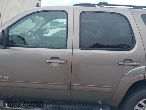 2011 Chevrolet Tahoe LT with VIN 1GNSCBE08BR163408, listed as a IAAI auction lot 42345398 with 283,718 mi miles and . Bid and sale history available at DreamBid. Image 14.