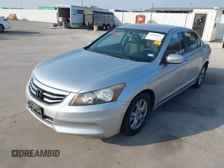 2012 Honda Accord LX Premium z VIN 1HGCP2F49CA157556, wystawiony jako IAAI lot #42031932 z przebiegiem 118 020 mil mil oraz . Historia ofert i sprzedaży dostępna na DreamBid. Obrazek 2.