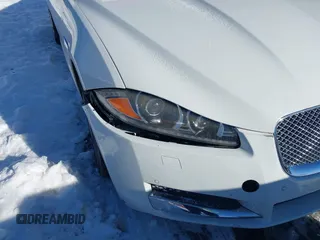 2015 Jaguar XF I4 T Premium with VIN SAJWA0FS0FPU88142, listed as a IAAI auction lot 41314820 with 78,239 mi miles. Bid and sale history available at carsss.com. Image 12.