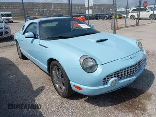 2003 Ford Thunderbird Deluxe z VIN 1FAHP60A53Y101461, wystawiony jako IAAI lot #42519933 z przebiegiem 64 820 mil mil oraz . Historia ofert i sprzedaży dostępna na DreamBid. Obrazek 1.