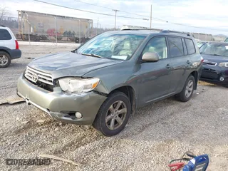 2010 Toyota Highlander SE with VIN 5TDJK3EH5AS031130, listed as a IAAI auction lot 41172229 with 186,511 mi miles. Bid and sale history available at carsss.com. Image 17.