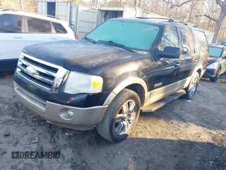 2007 Ford Expedition Eddie Bauer z VIN 1FMFU175X7LA76299, wystawiony jako IAAI lot #41271482 z przebiegiem 239 105 mil mil oraz . Historia ofert i sprzedaży dostępna na DreamBid. Obrazek 2.