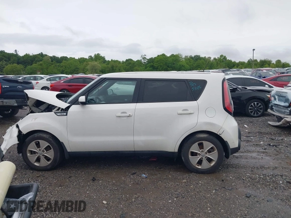 2015 Kia Soul z VIN KNDJN2A20F7125131, wystawiony jako IAAI lot #42231466 z przebiegiem 138 003 mil mil oraz . Historia ofert i sprzedaży dostępna na DreamBid. Obrazek 14.
