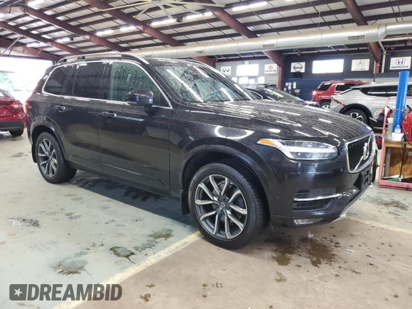 2018 Volvo XC90 Momentum z VIN YV4A22PK7J1218088, wystawiony jako Copart lot #58251775 z przebiegiem 169 073 mil mil oraz Tytuł czysty. Historia ofert i sprzedaży dostępna na DreamBid. Obrazek 4.
