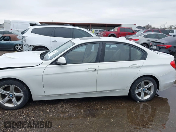 2014 BMW 3 Series 328i xDrive with VIN WBA3B5G50ENS06304, listed as a IAAI auction lot 41402704 with 139,943 mi miles. Bid and sale history available at carsss.com. Image 14.