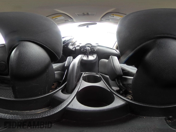 2014 Mazda 2 Sport z VIN JM1DE1KYXE0172636, wystawiony jako IAAI lot #42114251 z przebiegiem 129 346 mil mil oraz . Historia ofert i sprzedaży dostępna na DreamBid. Obrazek 19.