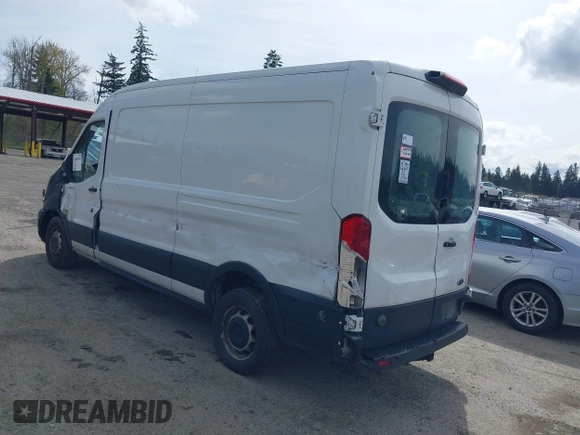 2019 Ford Transit z VIN 1FTBW2CM0KKB30319, wystawiony jako IAAI lot #42003985 z przebiegiem 396 456 mil mil oraz . Historia ofert i sprzedaży dostępna na DreamBid. Obrazek 3.