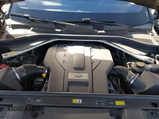 2023 Land Rover Range Rover SE z VIN SALKP9E71PA059957, wystawiony jako IAAI lot #41337686 z przebiegiem Nie podano mil oraz . Historia ofert i sprzedaży dostępna na DreamBid. Obrazek 10.