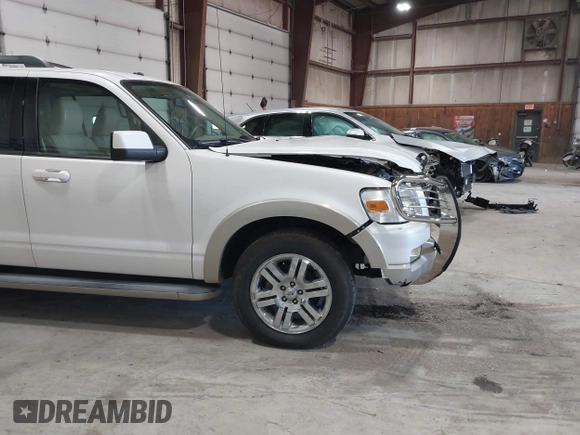 2010 Ford Explorer Eddie Bauer with VIN 1FMEU7EE3AUA06159, listed as a IAAI auction lot 42099321 with 132,149 mi miles. Bid and sale history available at carsss.com. Image 13.