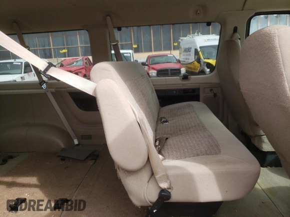 2005 Ford Econoline Passenger XL with VIN 1FBNE31L75HA17246, listed as a Copart auction lot 46470884 with 194,029 mi miles and Salvage Title. Bid and sale history available at carsss.com. Image 11.
