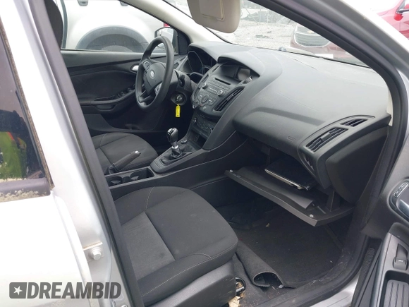 2015 Ford Focus SE with VIN 1FADP3FE4FL304169, listed as a IAAI auction lot 42148743 with 60,315 mi miles and . Bid and sale history available at carsss.com. Image 5.