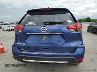 2017 Nissan Rogue SV z VIN JN8AT2MT6HW142006, wystawiony jako Copart lot #54361505 z przebiegiem 67 541 mil mil oraz Szkody całkowita. Historia ofert i sprzedaży dostępna na DreamBid. Obrazek 6.