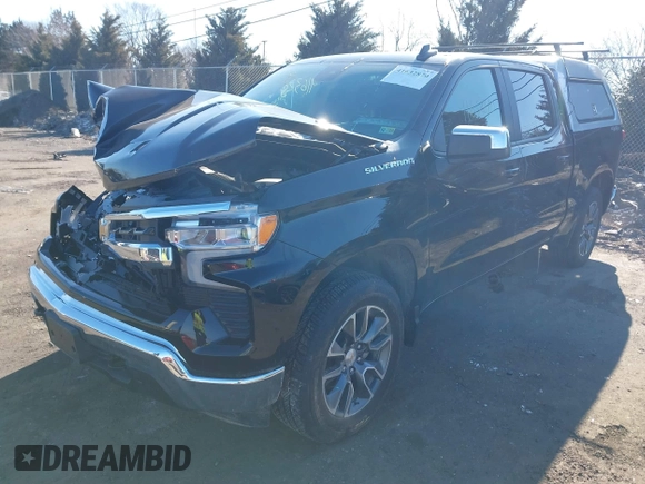 2024 Chevrolet Silverado 1500 LT with VIN 3GCPDKEK4RG454611, listed as a IAAI auction lot 41632870 with 9,013 mi miles. Bid and sale history available at carsss.com. Image 2.