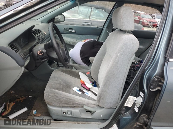 1996 Honda Accord EX with VIN 1HGCD5655TA028555, listed as a Copart auction lot 46263005 with 186,377 mi miles and Salvage Title. Bid and sale history available at DreamBid. Image 7.
