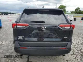 2022 Toyota RAV4 XLE with VIN 2T3W1RFV8NW222612, listed as a Copart auction lot 60675335 with 63,446 mi miles and Salvage title. Bid and sale history available at DreamBid. Image 6.