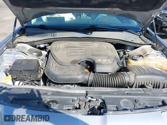 2017 Chrysler 300 C with VIN 2C3CCAEG2HH565152, listed as a IAAI auction lot 41985638 with Not Provided miles and . Bid and sale history available at DreamBid. Image 10.
