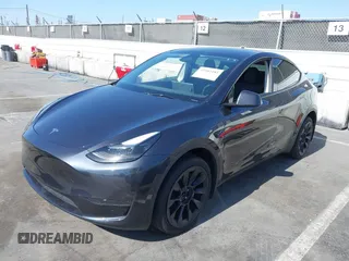2024 Tesla Model Y с VIN 7SAYGDED9RF091854, выставлен на аукционе IAAI как лот 42382483 с пробегом 14 805 миль миль и . История ставок и продаж доступна на DreamBid. Изображение 2.