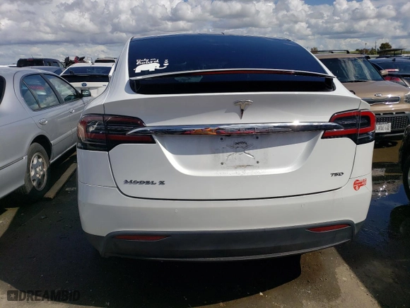 2018 Tesla Model X 75D with VIN 5YJXCAE23JF091452, listed as a Copart auction lot 43819833 with 57,592 mi miles. Bid and sale history available at carsss.com. Image 6.
