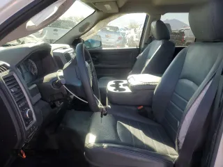 2016 Ram 1500 Tradesman z VIN 1C6RR6FG8GS403587, wystawiony jako Copart lot #80237904 z przebiegiem 204 566 mil mil oraz Szkoda całkowita • Salvage title. Historia ofert i sprzedaży dostępna na DreamBid. Obrazek 7.