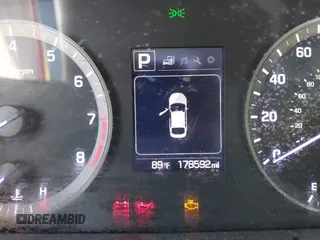 2016 Hyundai Sonata SE z VIN 5NPE24AF1GH349434, wystawiony jako IAAI lot #42555667 z przebiegiem 178 592 mil mil oraz . Historia ofert i sprzedaży dostępna na DreamBid. Obrazek 15.