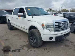 2013 Ford F-150 XL with VIN 1FTFW1ET5DFB01619, listed as a IAAI auction lot 41109292 with 247,785 mi miles. Bid and sale history available at carsss.com. Image 1.