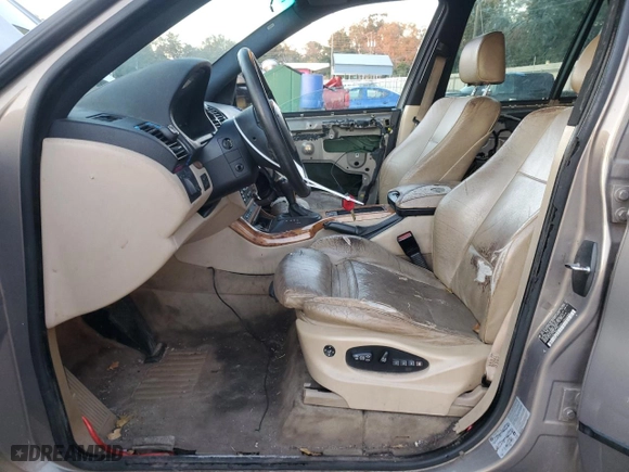 2004 BMW X5 4.4i with VIN 5UXFB53594LV02646, listed as a Copart auction lot 83036934 with 180,810 mi miles and Salvage Title. Bid and sale history available at carsss.com. Image 7.