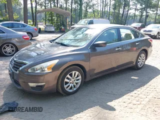 2013 Nissan Altima SV with VIN 1N4AL3AP0DC292204, listed as a IAAI auction lot 42844510 with 173,596 mi miles and . Bid and sale history available at DreamBid. Image 2.