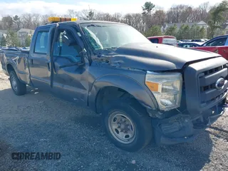 2013 Ford Super Duty F-250 SRW XL with VIN 1FT7W2A61DEA81188, listed as a IAAI auction lot 41742323 with 5 mi miles. Bid and sale history available at carsss.com. Image 1.