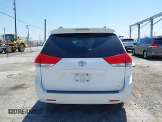 2011 Toyota Sienna LE AAS with VIN 5TDKK3DC3BS164612, listed as a IAAI auction lot 42302123 with 165,941 mi miles and . Bid and sale history available at DreamBid. Image 16.